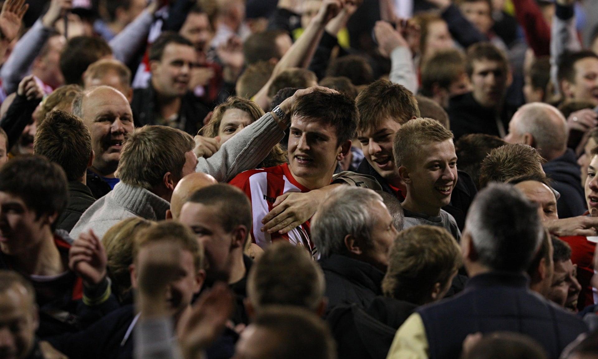 而安菲尔德 而安菲尔德